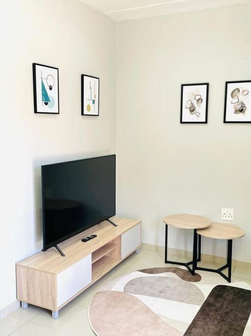 Trendy, Comfortable 1 Bedroom Apartments In อึมทาทา ภายนอก รูปภาพ