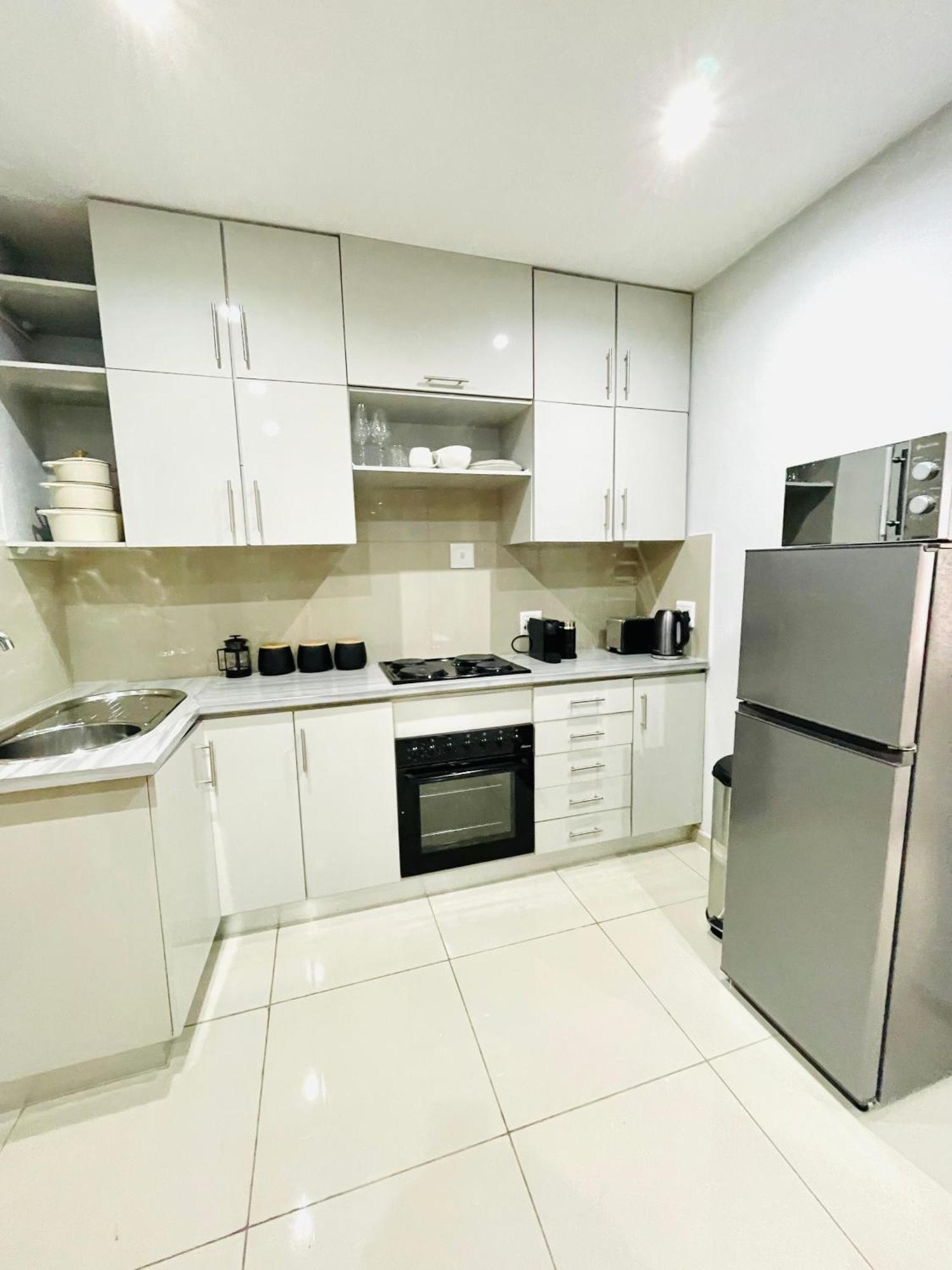 Trendy, Comfortable 1 Bedroom Apartments In อึมทาทา ภายนอก รูปภาพ